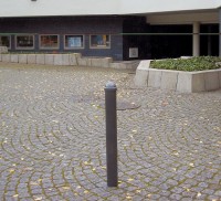 Stilpfosten Ø 76 RAL 7016 umlegbar zum Einbetonieren