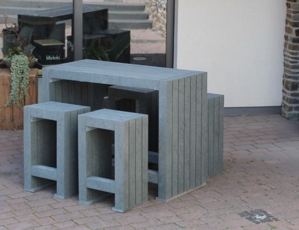 Outdoor Barmöbel aus Recycling Kunststoff
